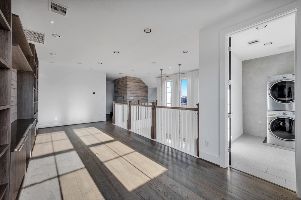 9623 Towne Lake Parkway - Photo 13