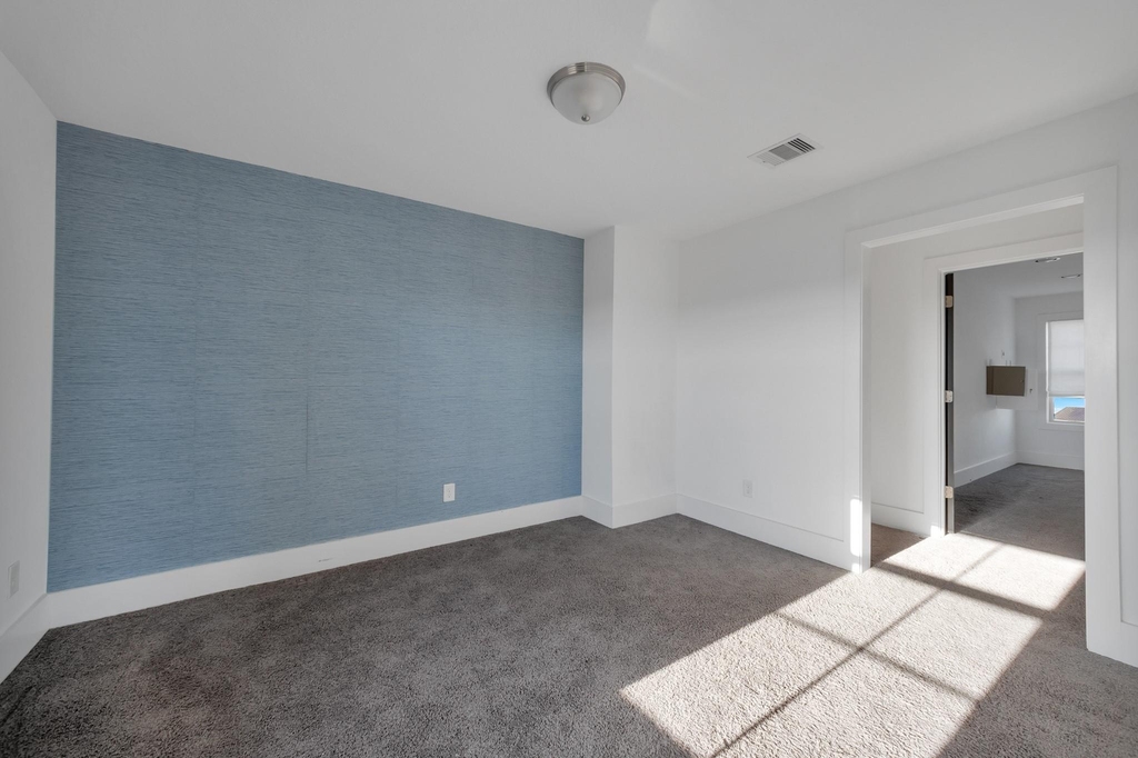 9623 Towne Lake Parkway - Photo 19