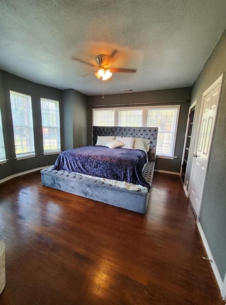 2322 Oakdale Street - Photo 6
