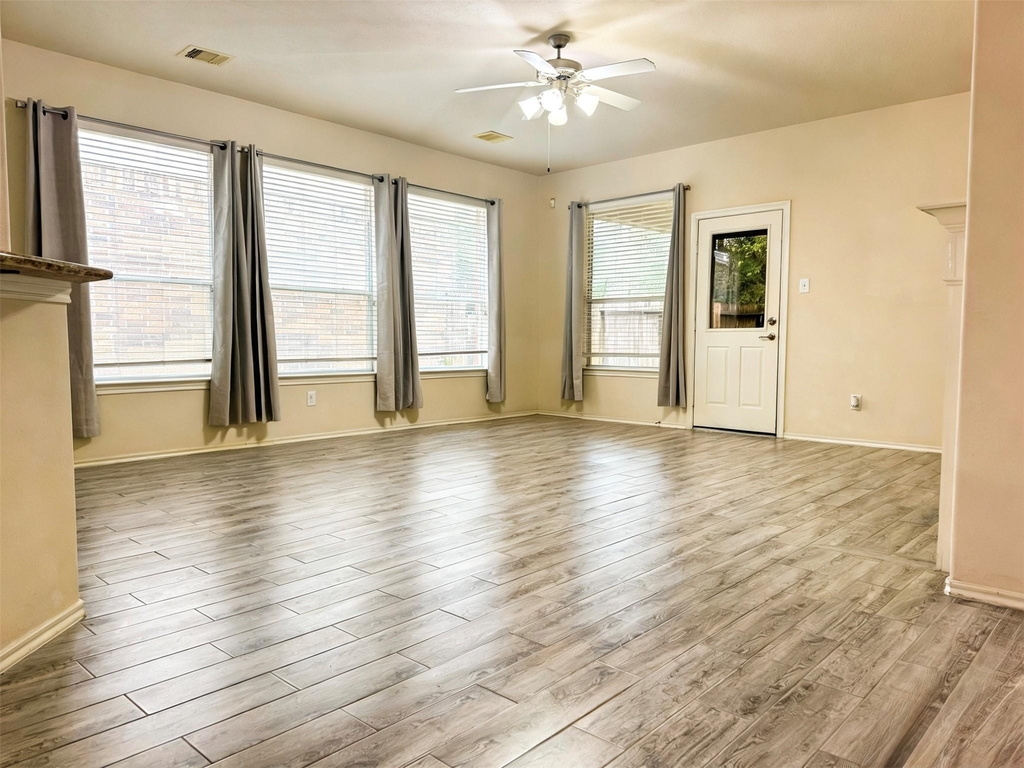 21344 Thurston Crossing Drive - Photo 3