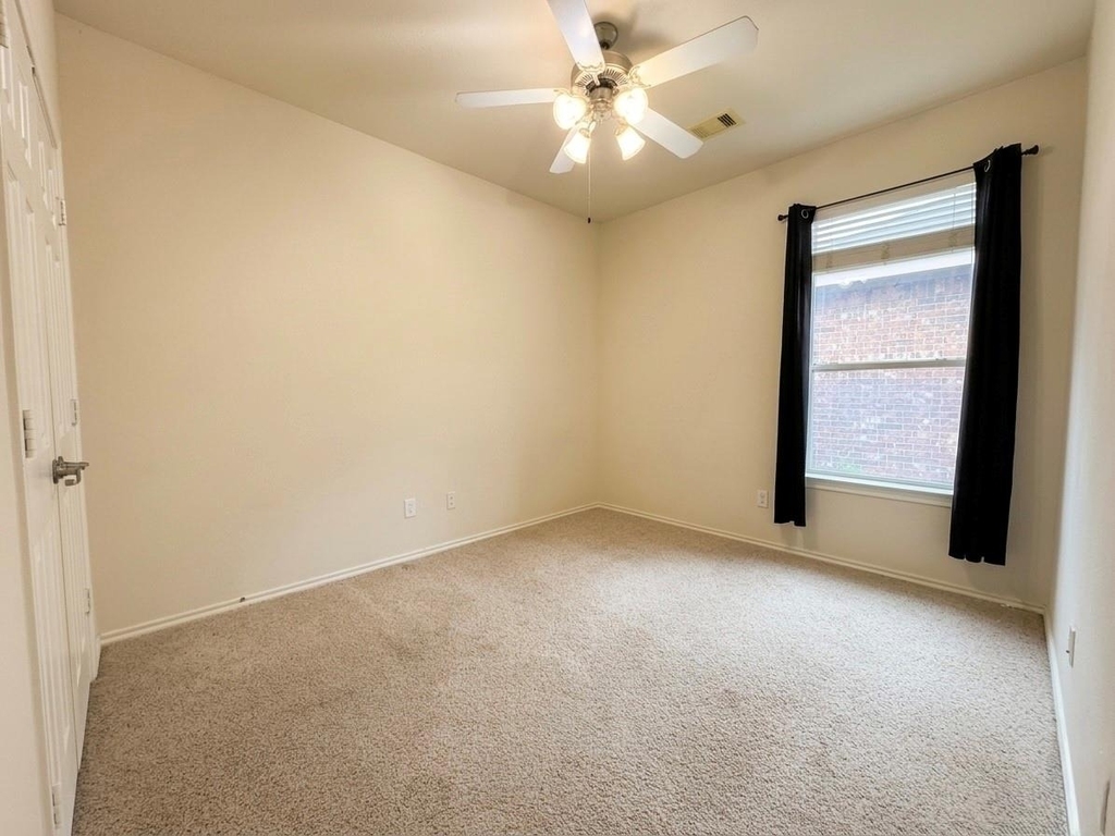 21344 Thurston Crossing Drive - Photo 9