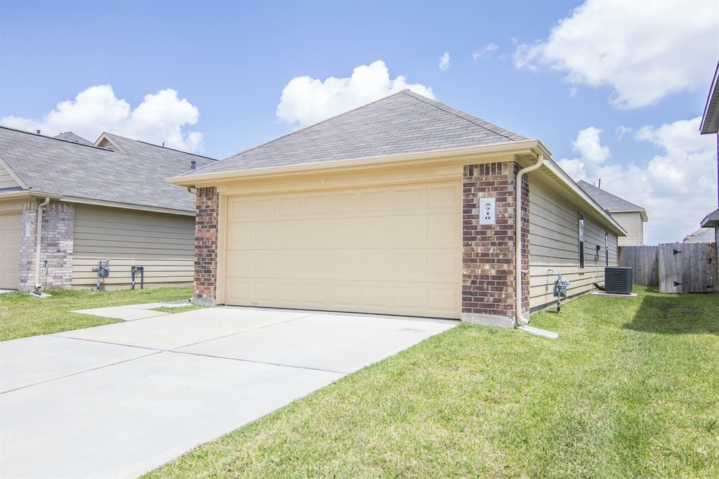 5710 Long Arbor Lane - Photo 0