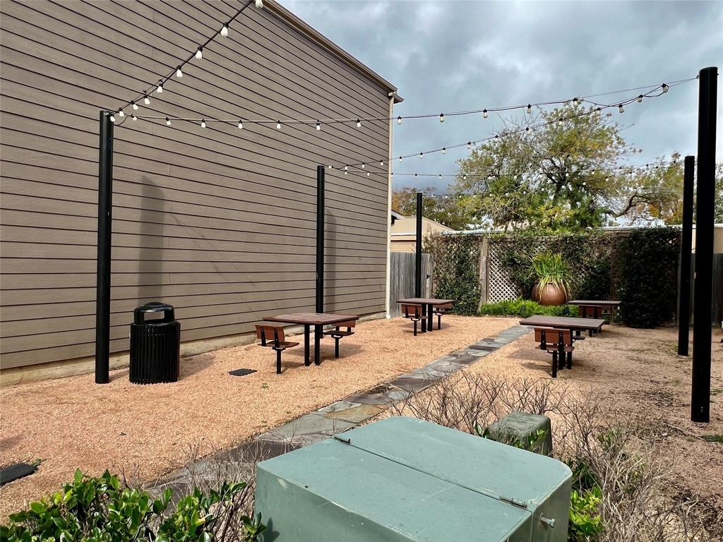 10916 Cannes Memorial Drive - Photo 34