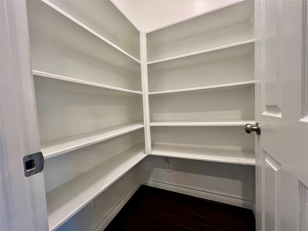 10916 Cannes Memorial Drive - Photo 11