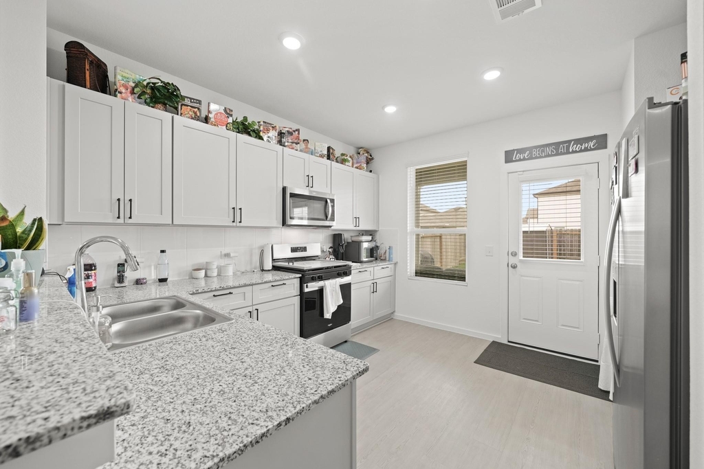 26235 Arrowleaf Drive - Photo 11