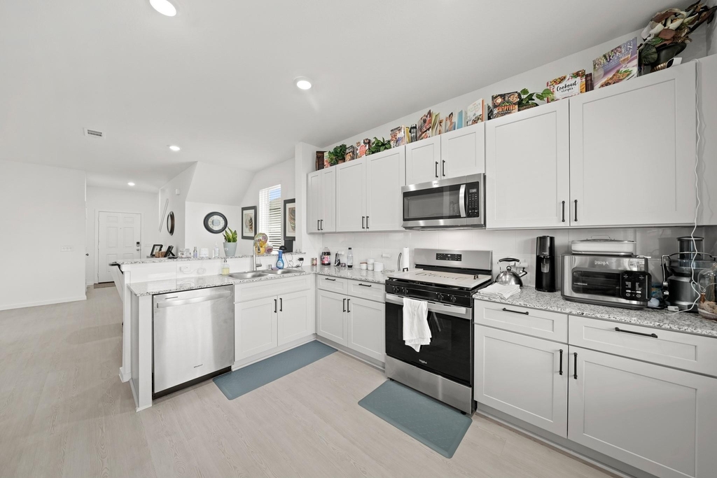 26235 Arrowleaf Drive - Photo 10
