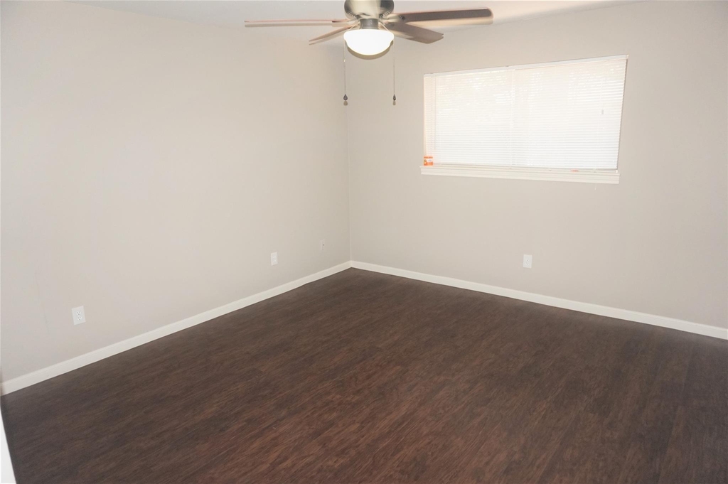 2727 Tinechester Drive - Photo 15