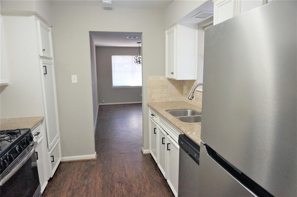 2727 Tinechester Drive - Photo 14