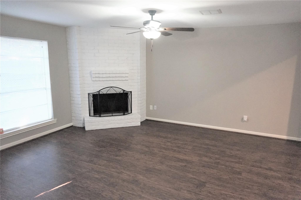2727 Tinechester Drive - Photo 8