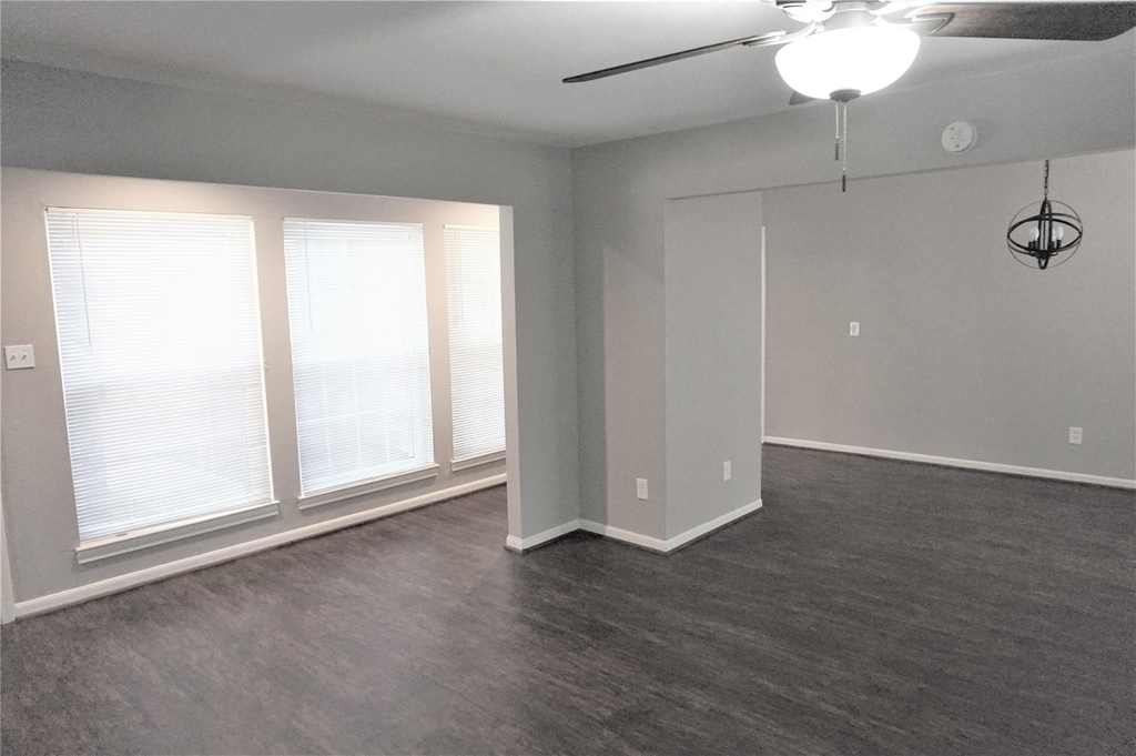 2727 Tinechester Drive - Photo 9
