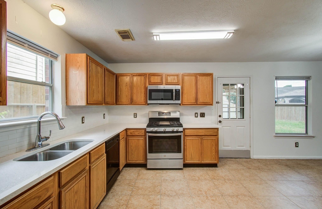 18119 Dusty Terrace Lane - Photo 18