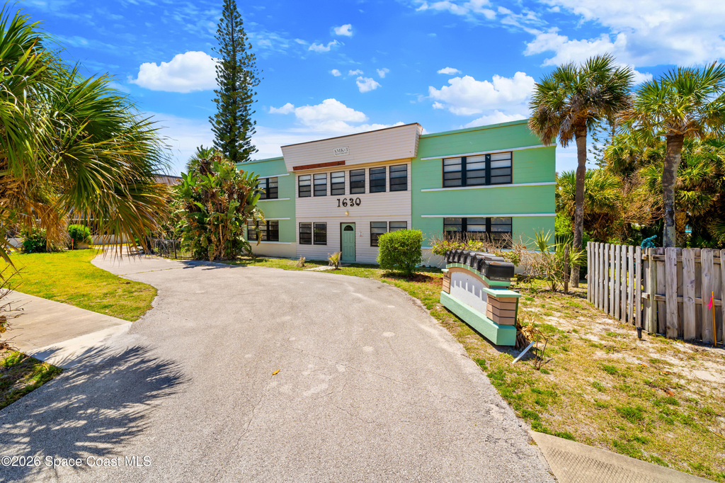 1630 S Atlantic Avenue - Photo 1