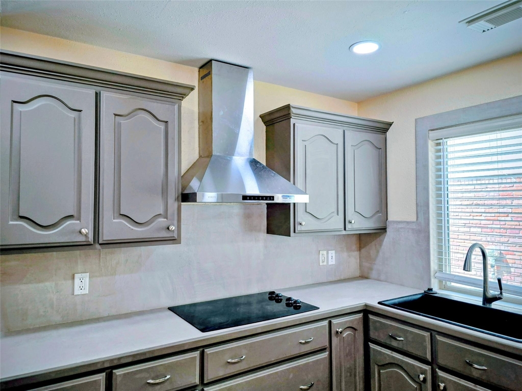 10631 Del Monte Drive - Photo 3