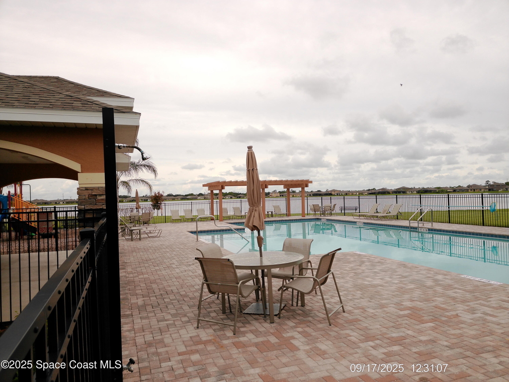 2073 Farmhouse Road Se - Photo 13