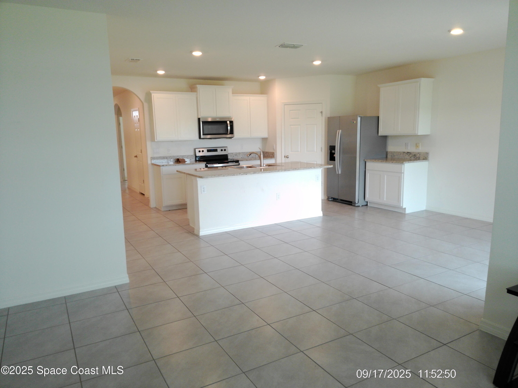2073 Farmhouse Road Se - Photo 6