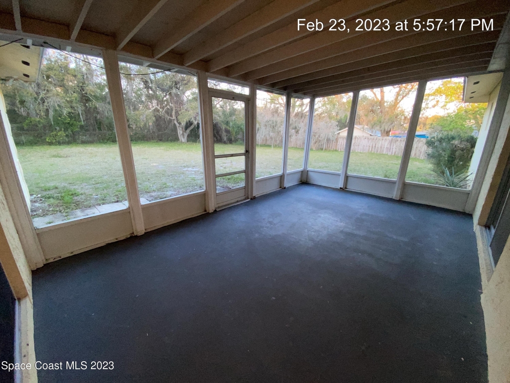 304 Darrow Avenue - Photo 9