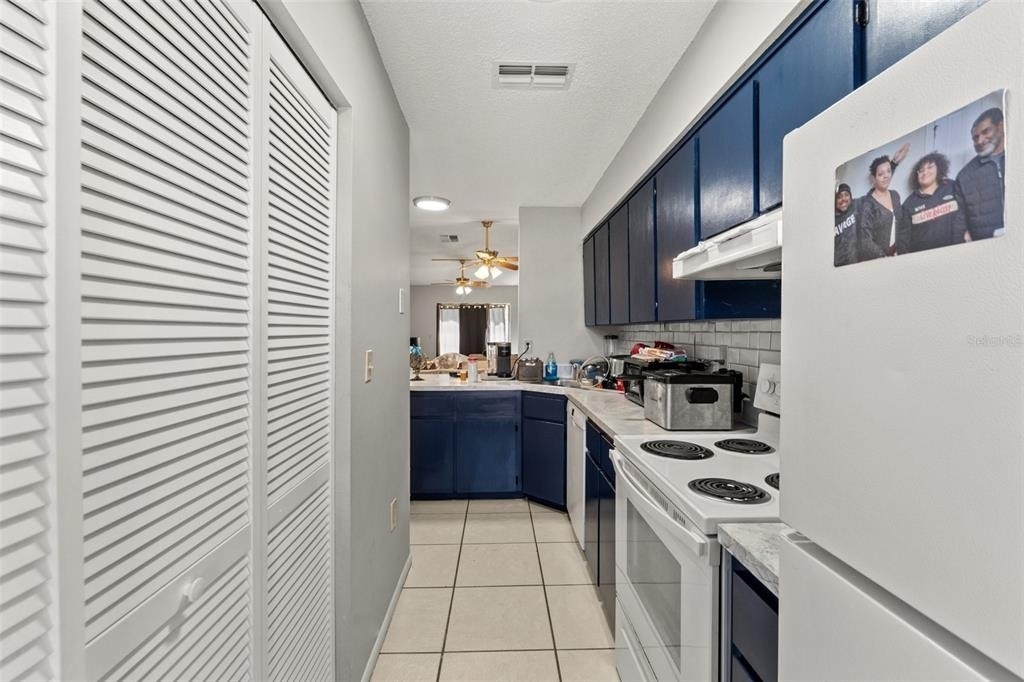 7124 Barclay Avenue - Photo 18