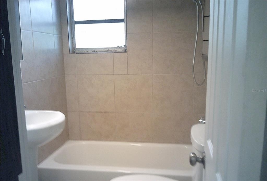 1060 65th Street S - Photo 15