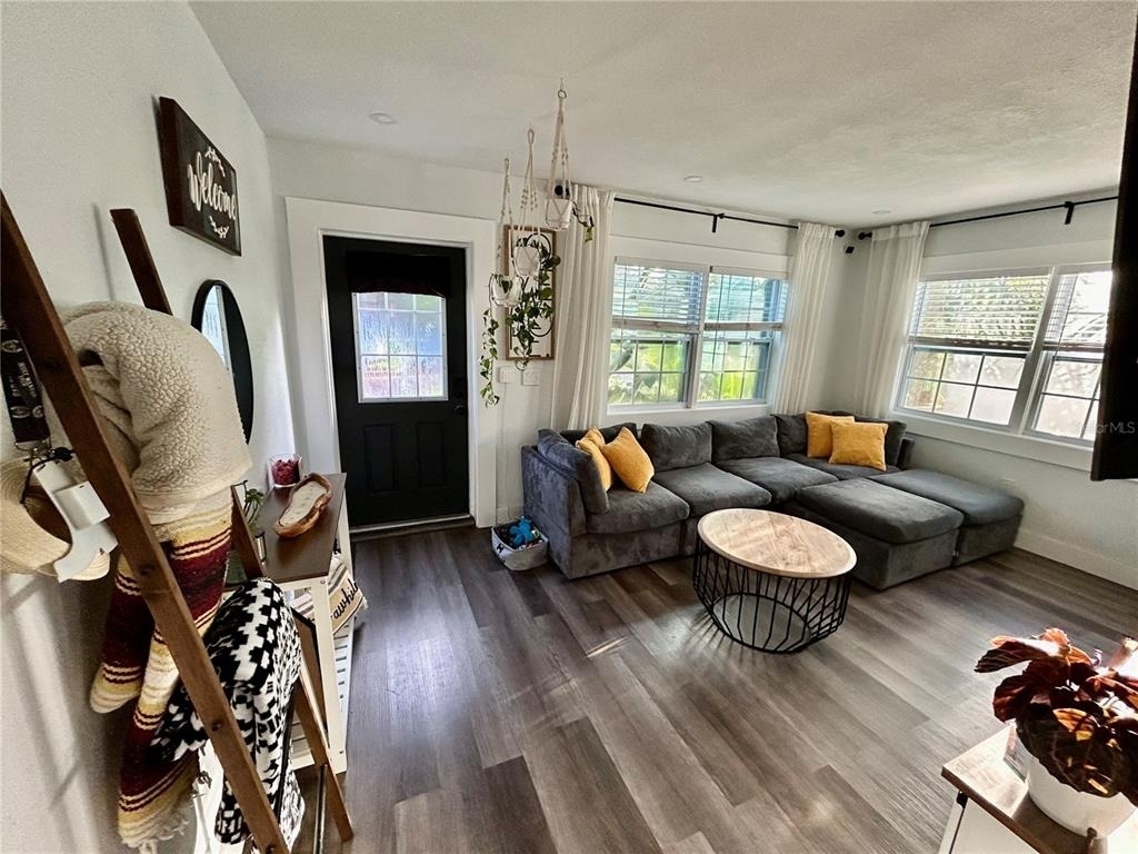 3550 2nd Avenue S - Photo 1
