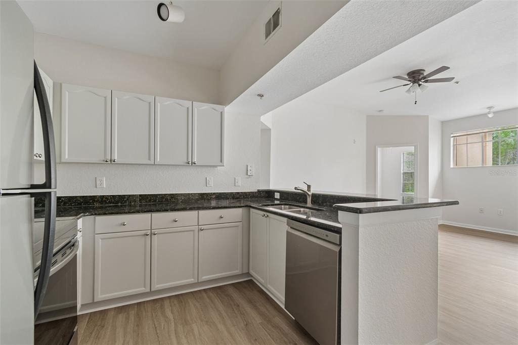 5125 Palm Springs Boulevard - Photo 17