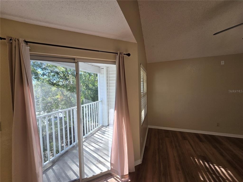 11582 Westwood Boulevard - Photo 10