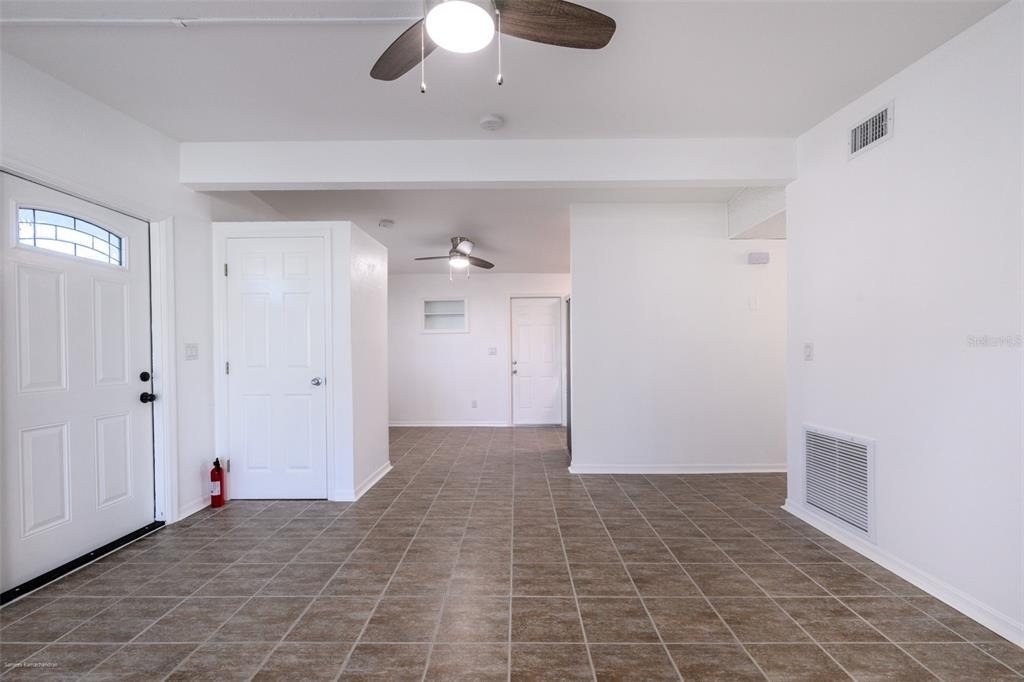 927 W Olympia Avenue - Photo 6