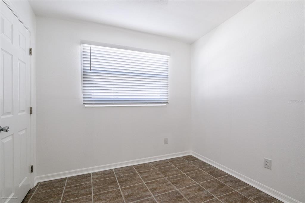 927 W Olympia Avenue - Photo 21