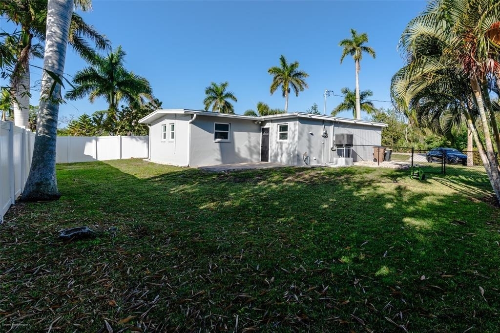 927 W Olympia Avenue - Photo 34