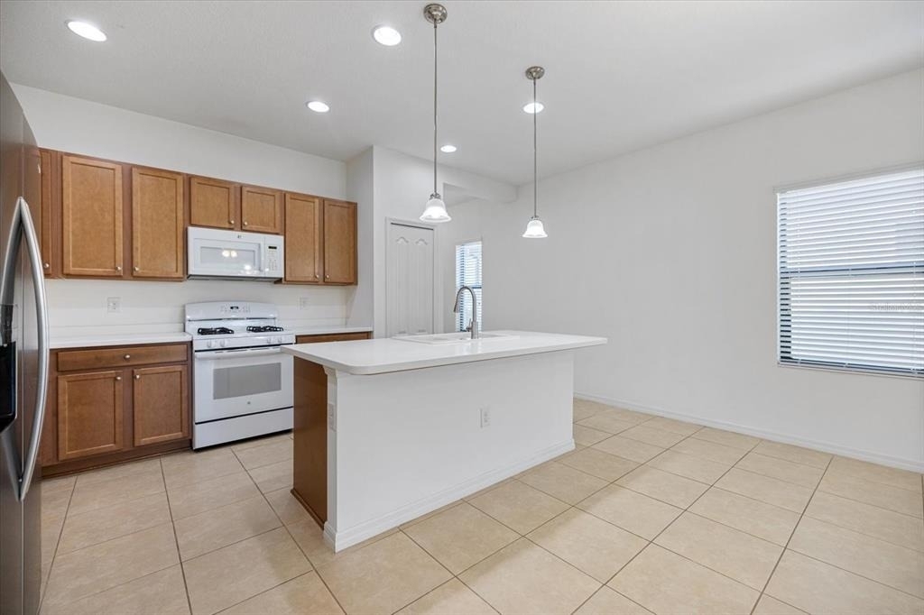 229 Livorno Way - Photo 4