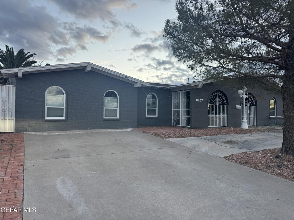6437 Dawn Drive - Photo 0
