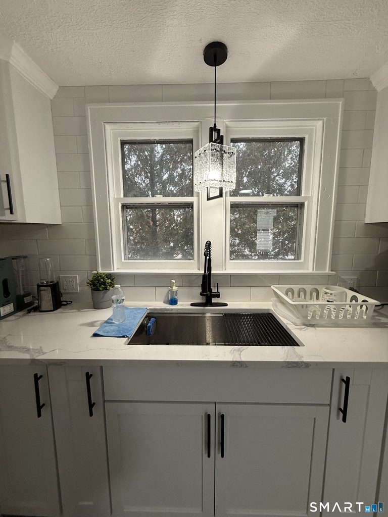 5 5 Winthrop Street - Photo 1