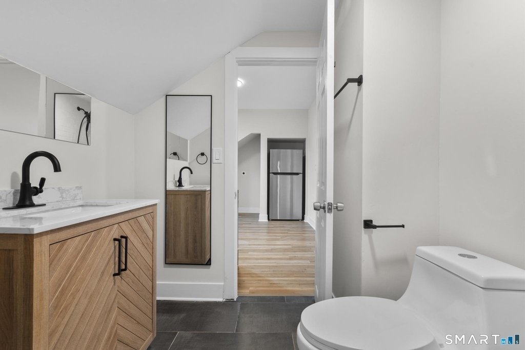 246 Judson Place - Photo 1