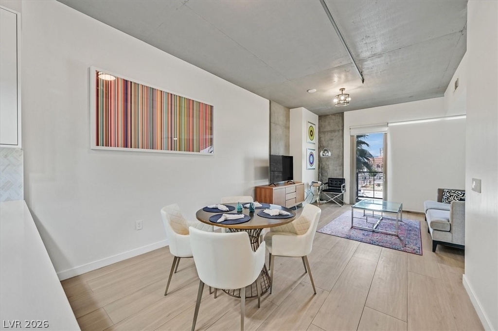 353 E Bonneville Avenue - Photo 1