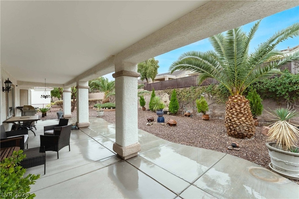 2565 Leighton Avenue - Photo 37