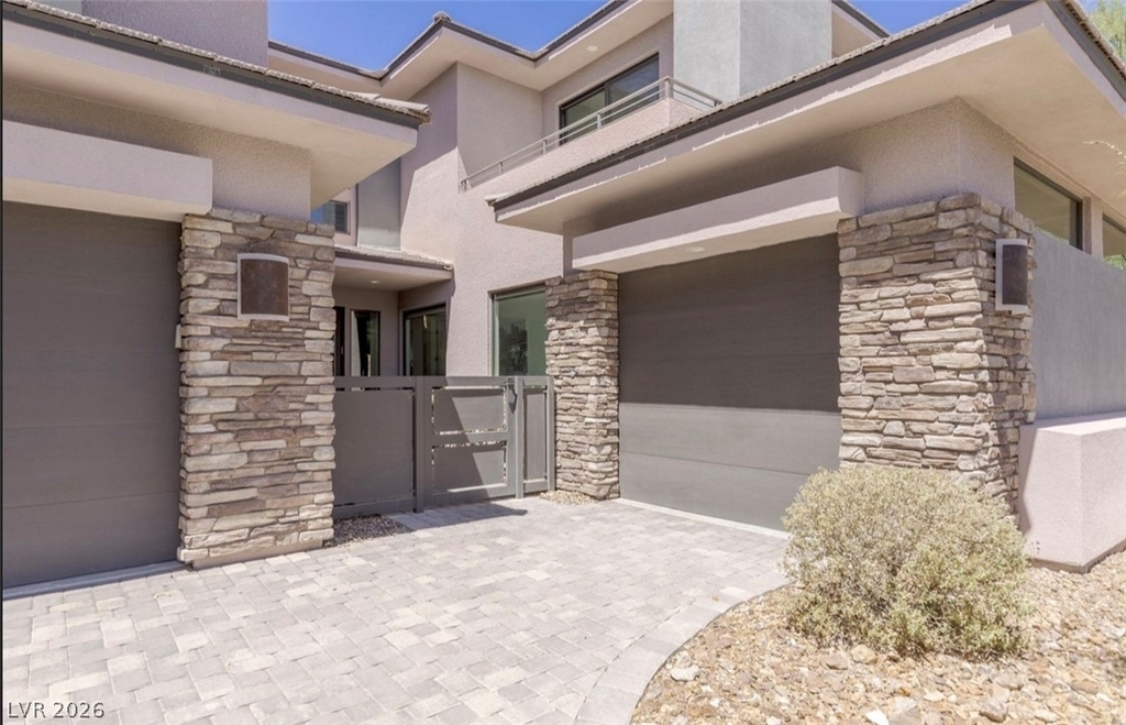 47 Pristine Glen Street - Photo 8