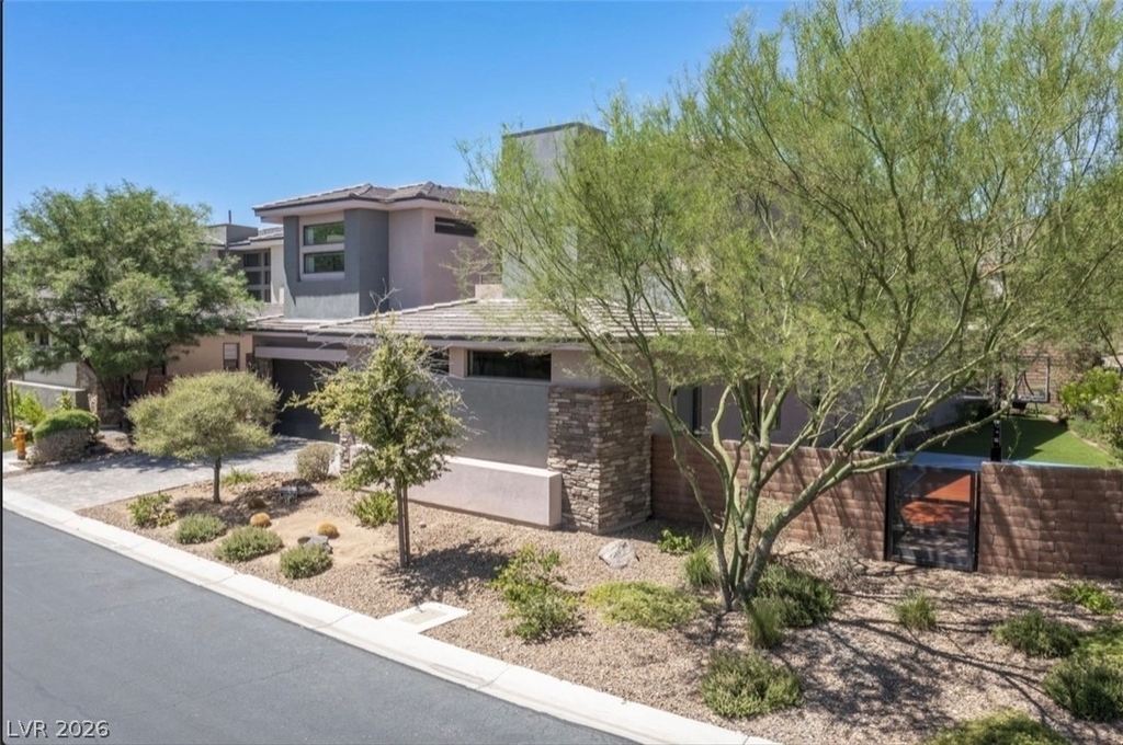 47 Pristine Glen Street - Photo 1