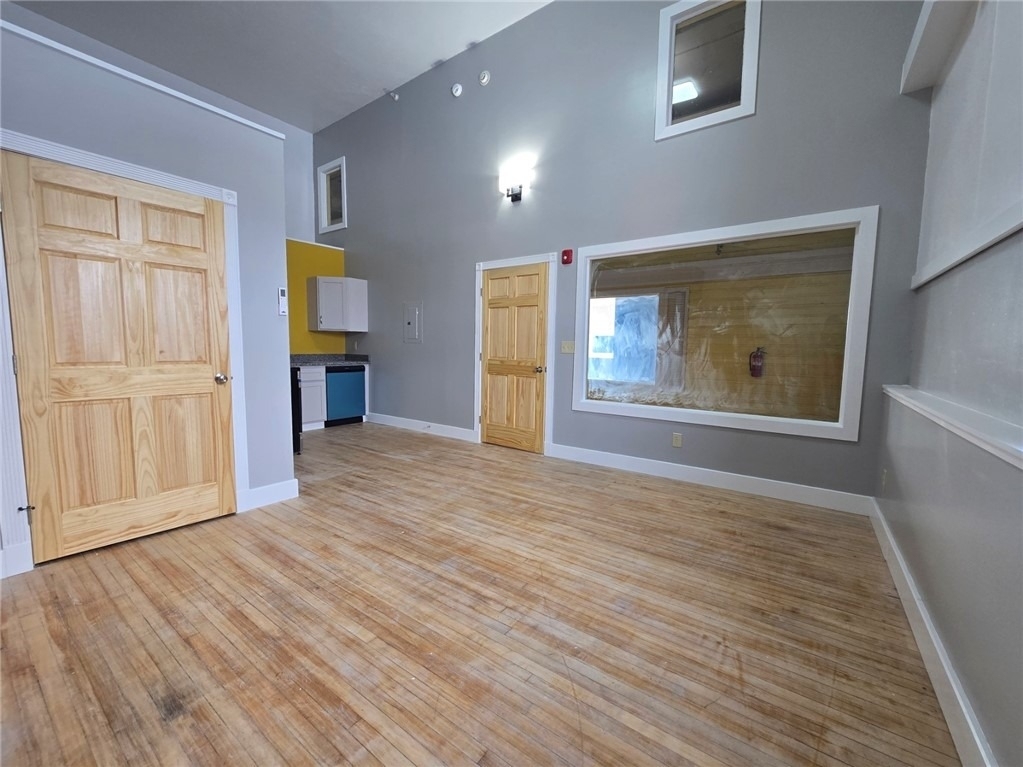 27 E Main Street - Photo 3