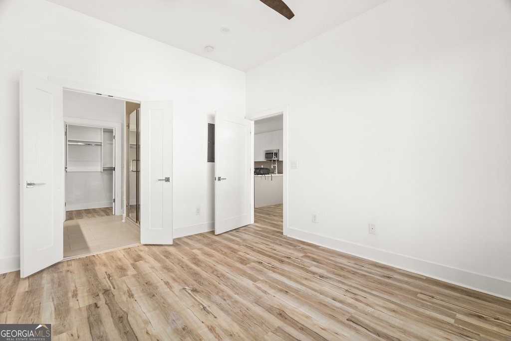 1155 Custer Avenue Se - Photo 10