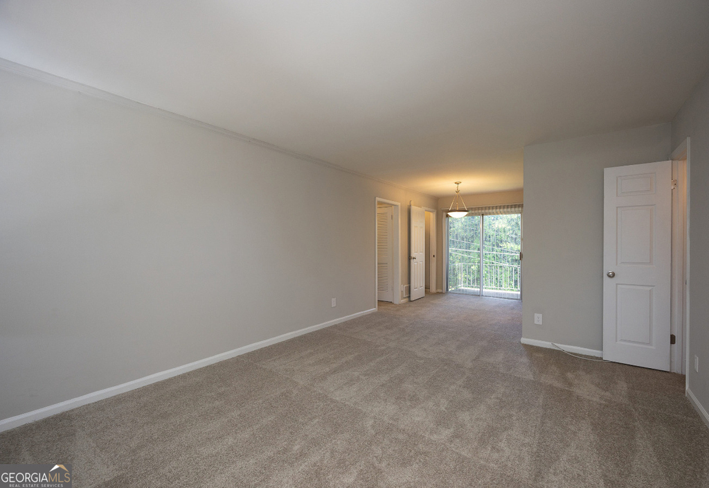 4883 Roswell Road - Photo 4