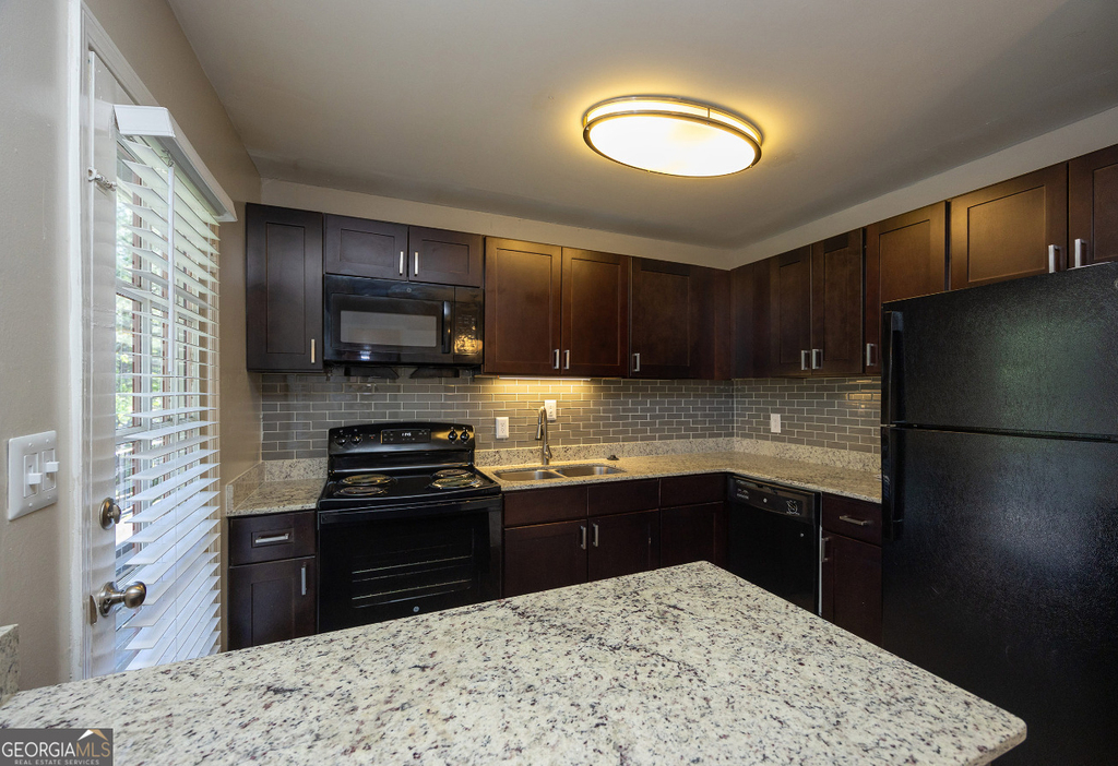 4883 Roswell Road - Photo 1
