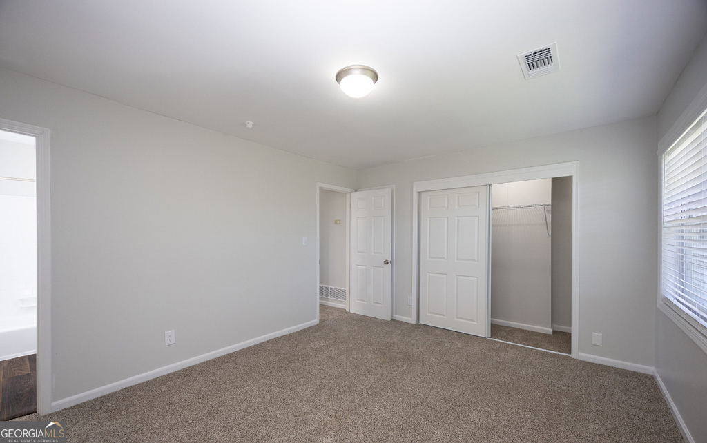 4883 Roswell Road - Photo 7