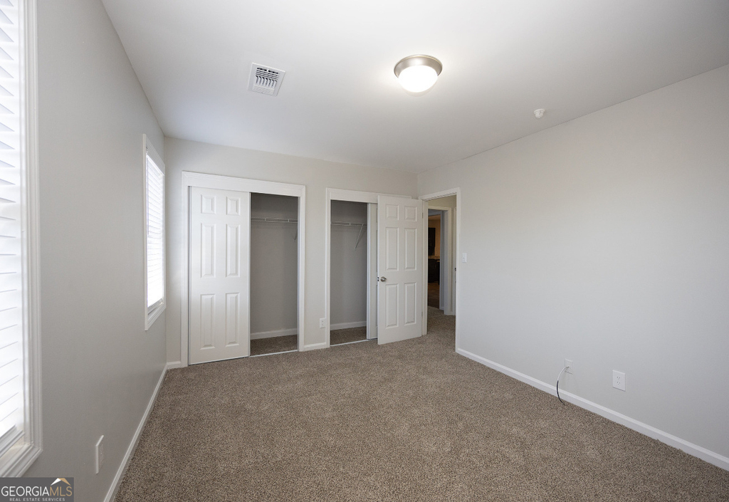 4883 Roswell Road - Photo 6