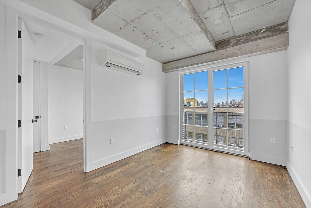 31-27 37th Street - Photo 4