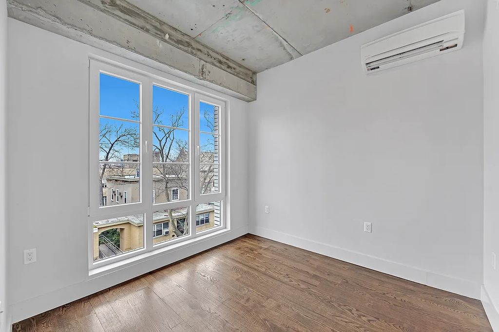31-27 37th Street - Photo 8
