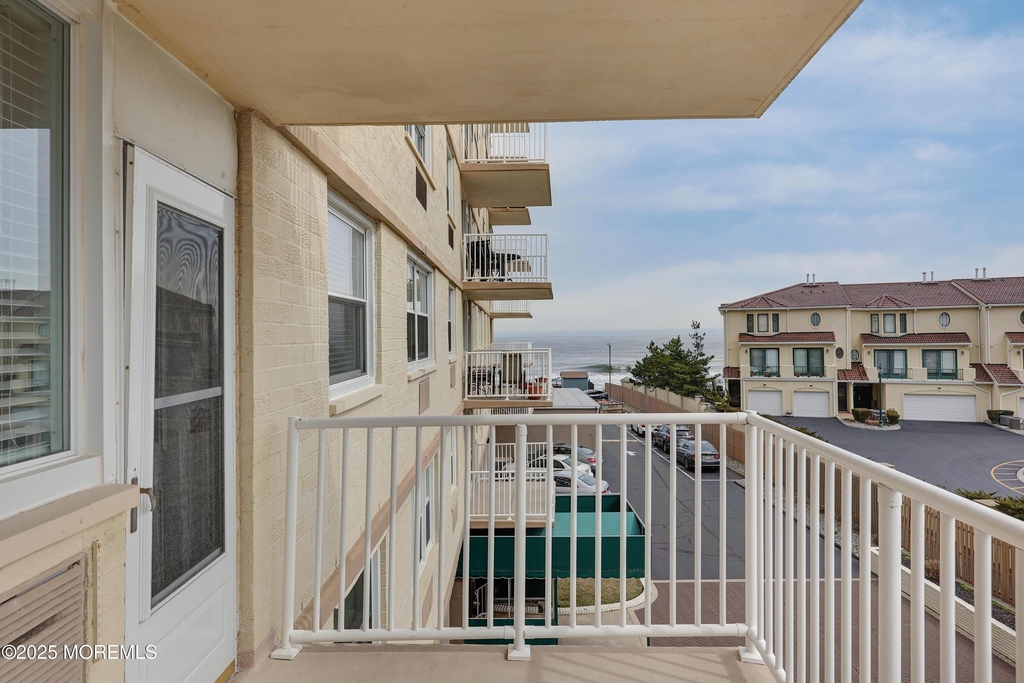 675 Ocean Avenue - Photo 23