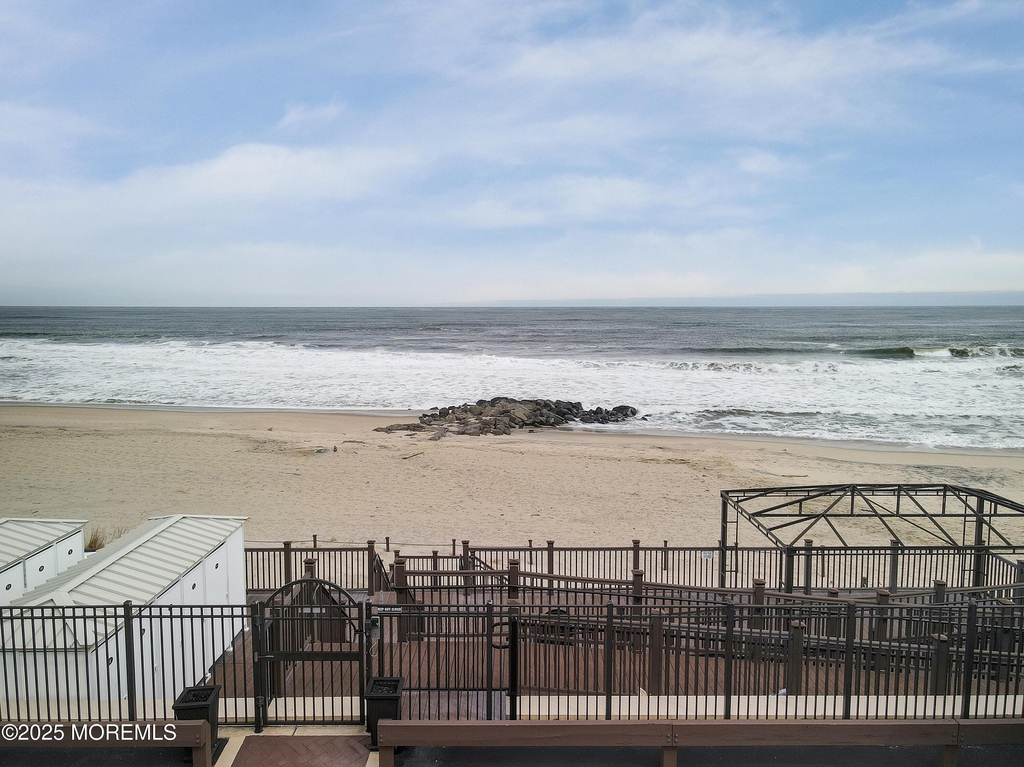 675 Ocean Avenue - Photo 34