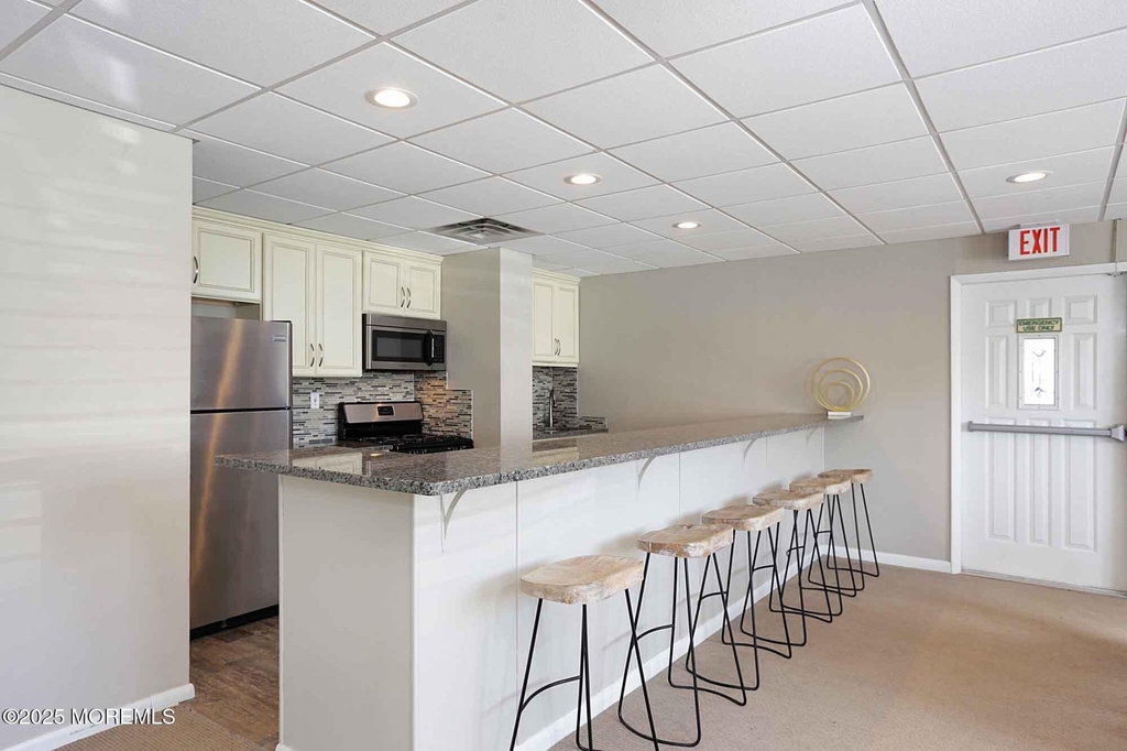 675 Ocean Avenue - Photo 13