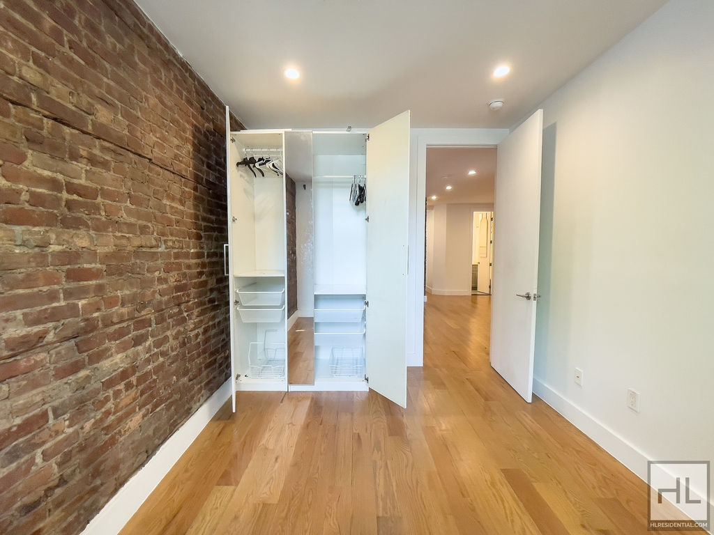 115 Carlton Avenue - Photo 11