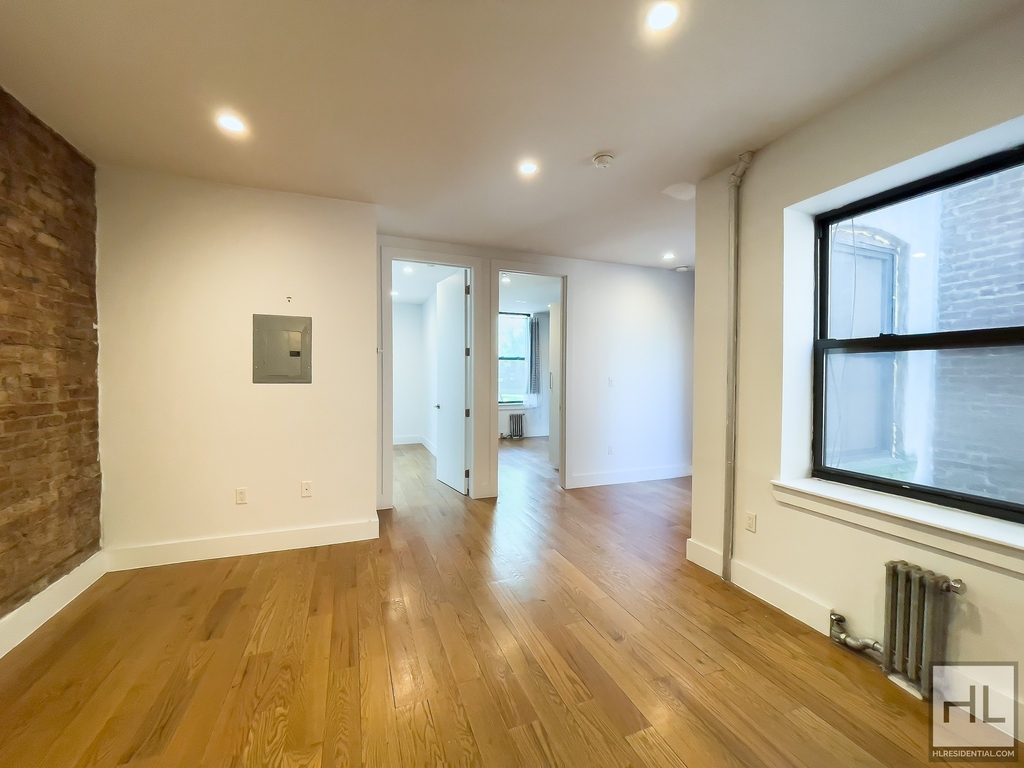 115 Carlton Avenue - Photo 2