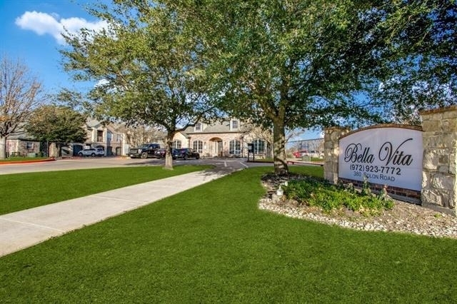 380 Solon Road - Photo 0